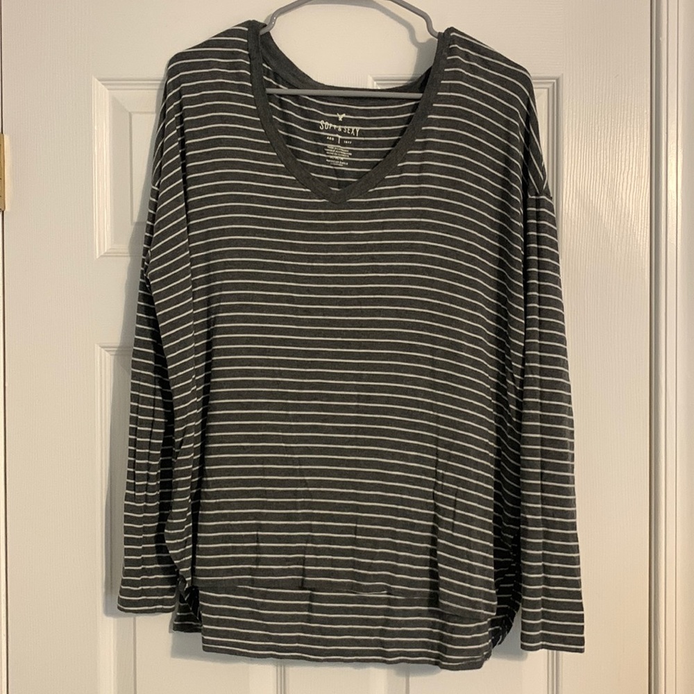 American Eagle Soft & Sexy Long Sleeve Tee